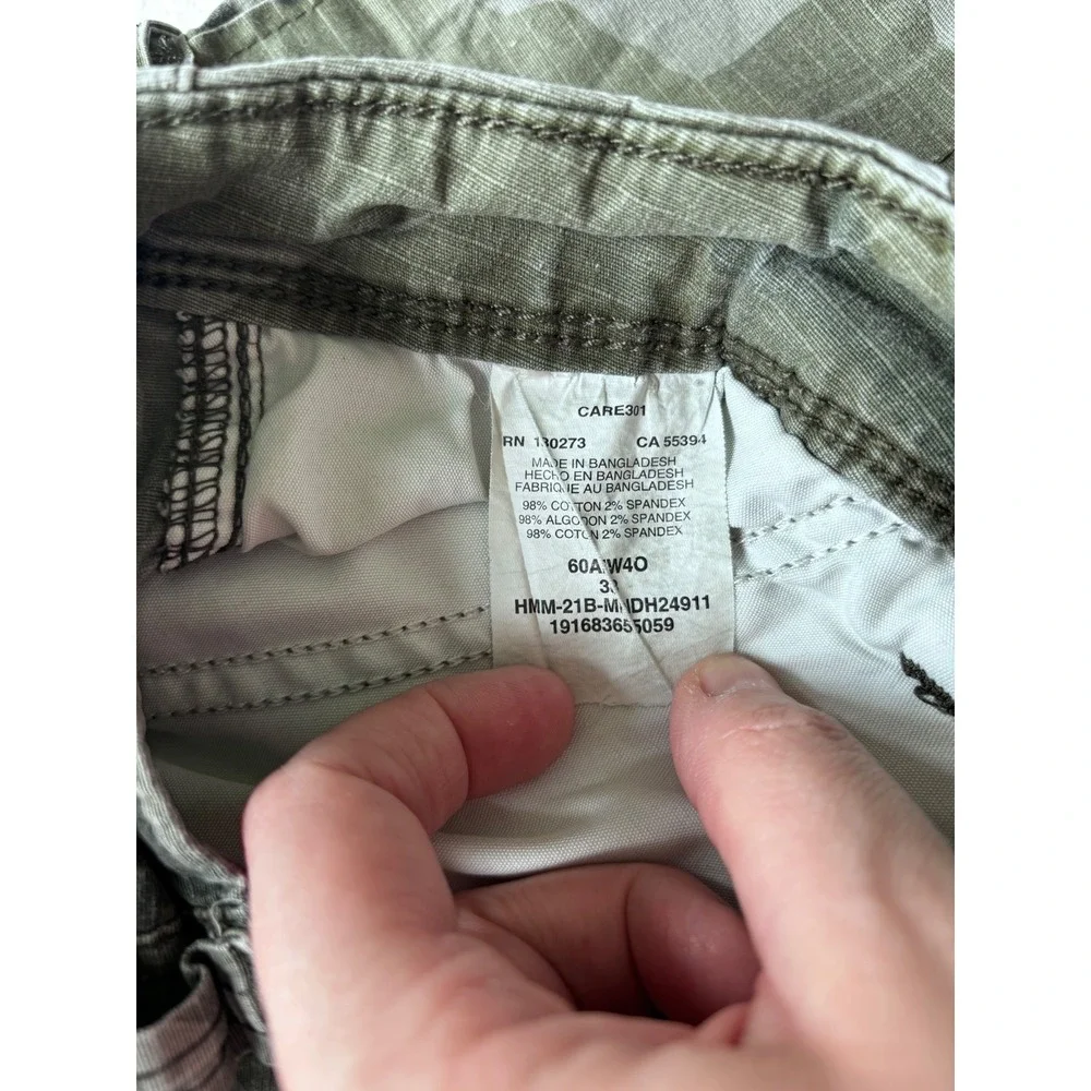 Wrangler Cargo Shorts Mens 38 Grey Camo Relaxed Fit Stretch Ripstop Utility